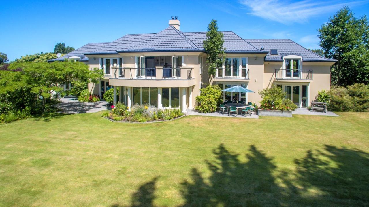 Villa Clearwater Olive Estate Christchurch Exterior foto